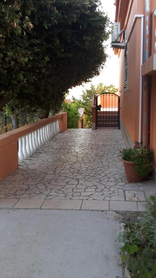 Apartman Jadranka Palit Buitenkant foto