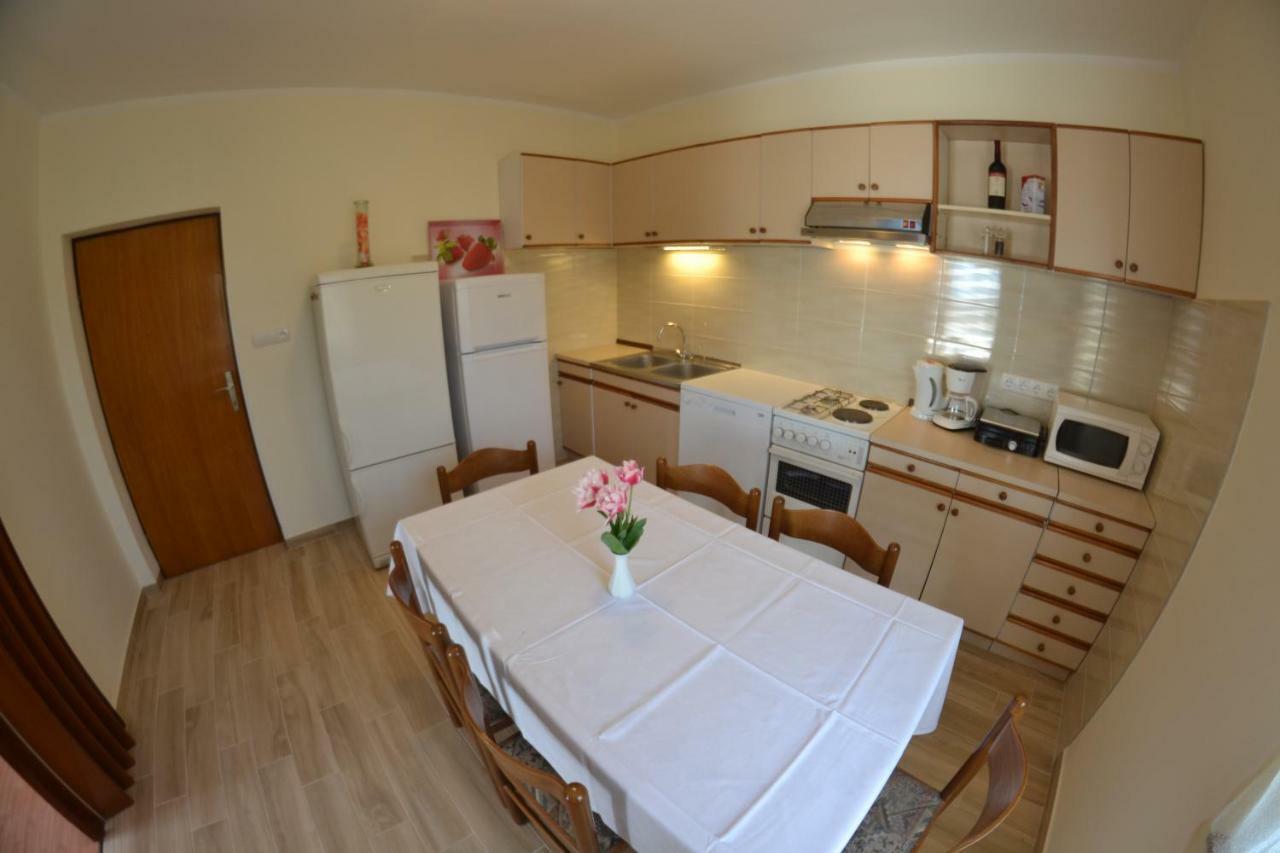 Apartman Jadranka Palit Buitenkant foto