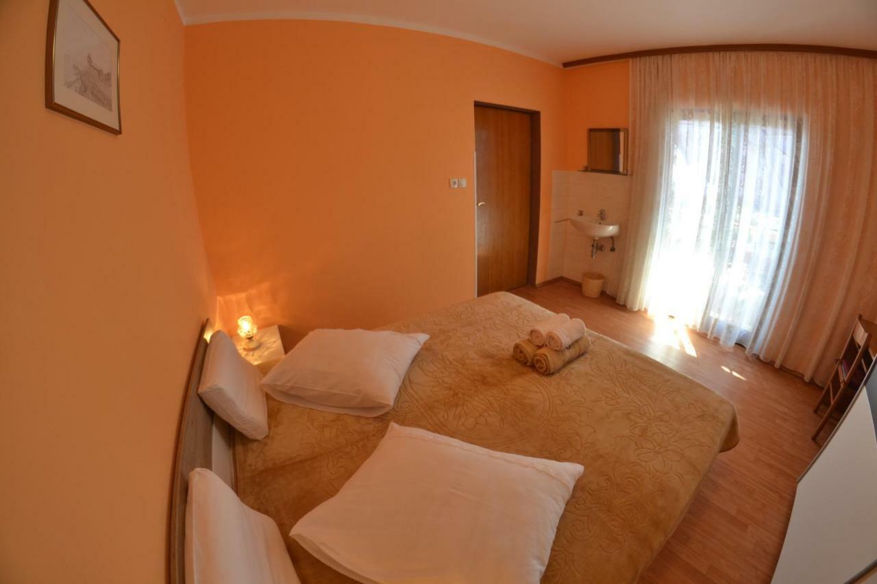 Apartman Jadranka Palit Buitenkant foto