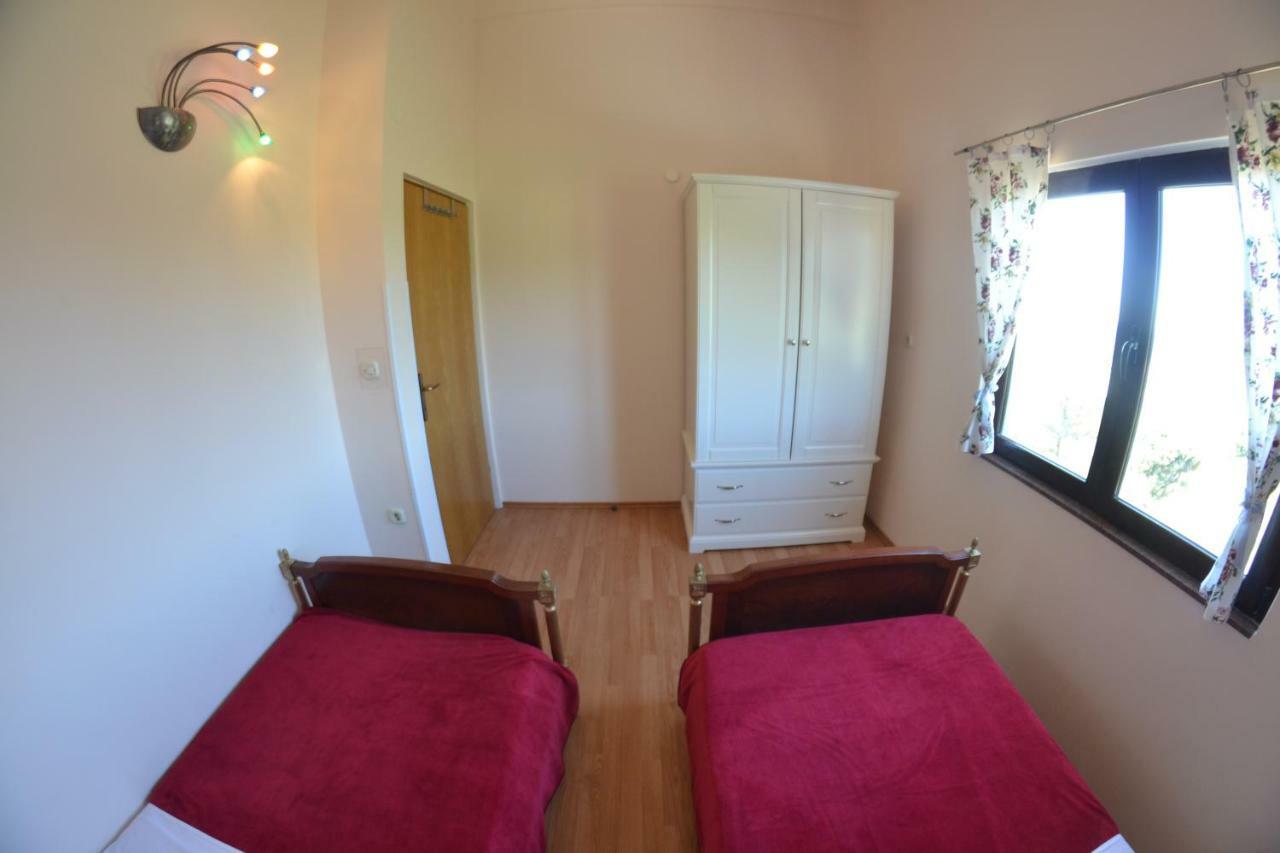 Apartman Jadranka Palit Buitenkant foto
