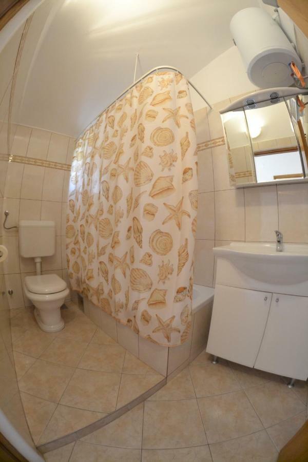 Apartman Jadranka Palit Buitenkant foto