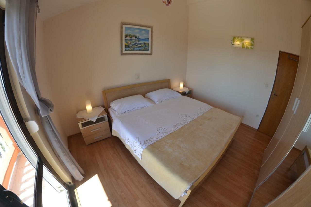 Apartman Jadranka Palit Buitenkant foto